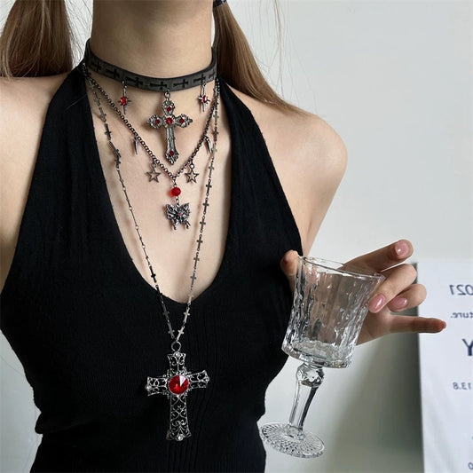 evilyumi cross necklace