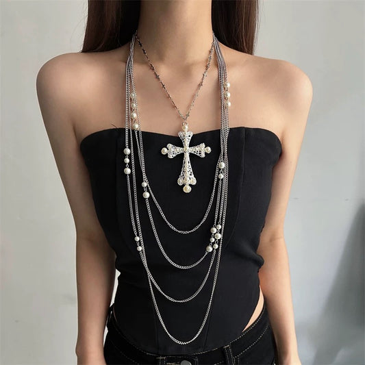 evilyumi cross necklace