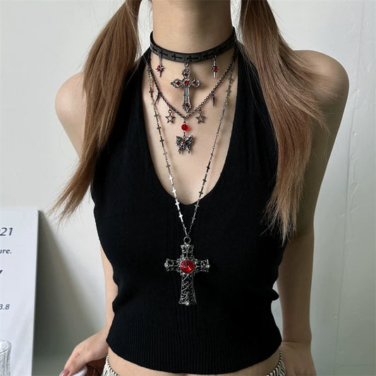 evilyumi cross necklace